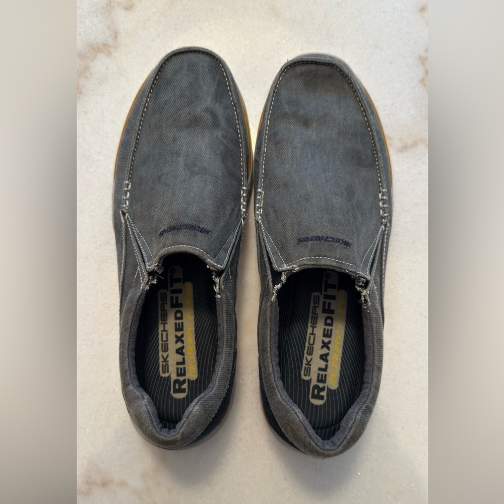 Sketchers Shoes